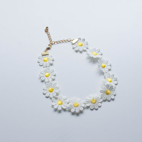 Daisy Choker Necklace