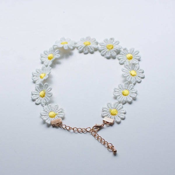 Daisy Choker Necklace